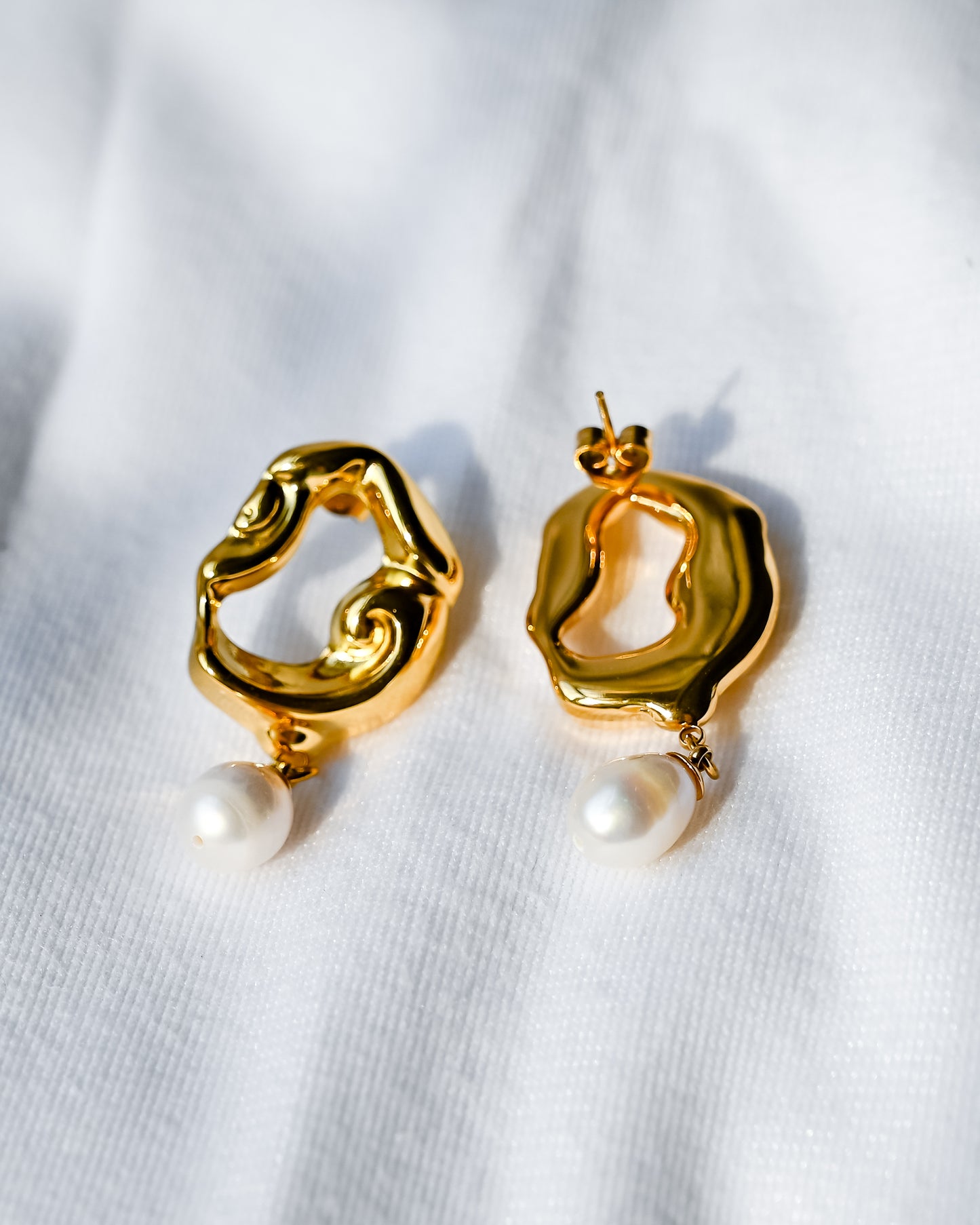 Drippin in Pearls Earrings