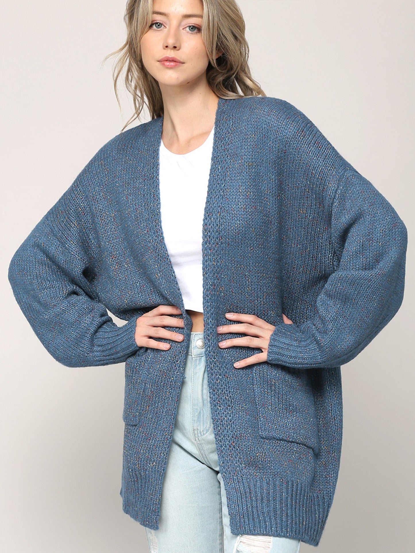 The Classic Cardigan S-XL    (AVAILABLE IN 3 COLORS)