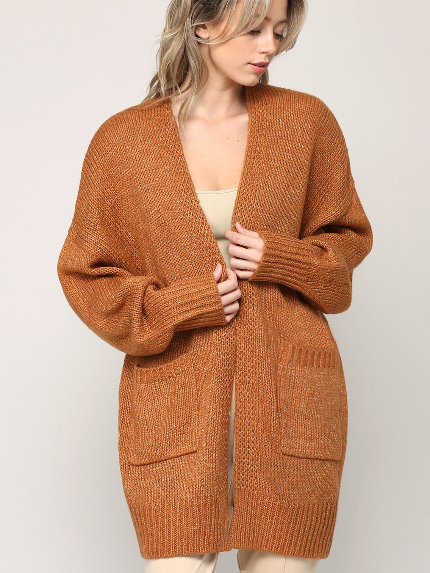 The Classic Cardigan S-XL    (AVAILABLE IN 3 COLORS)