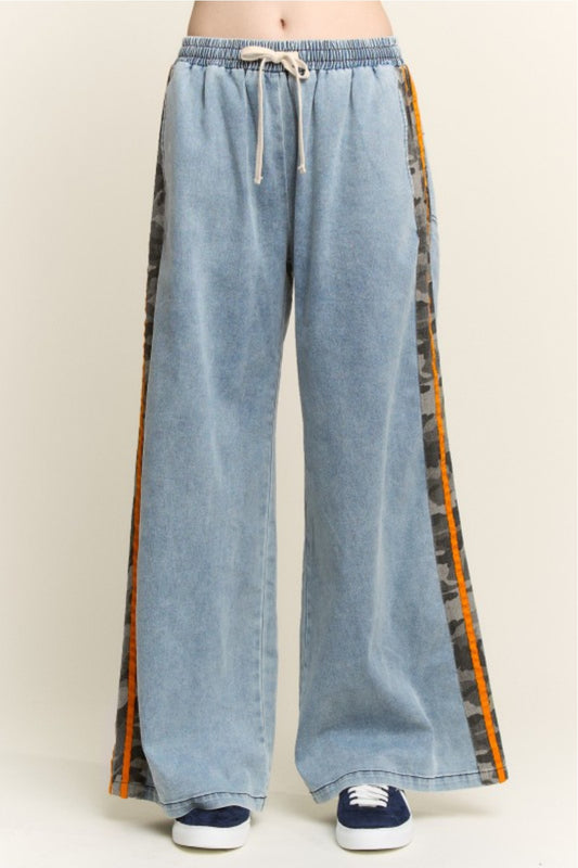 Drawstring Wide Leg Denim Pants with Camo